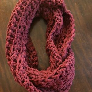 Burgundy knit scarf